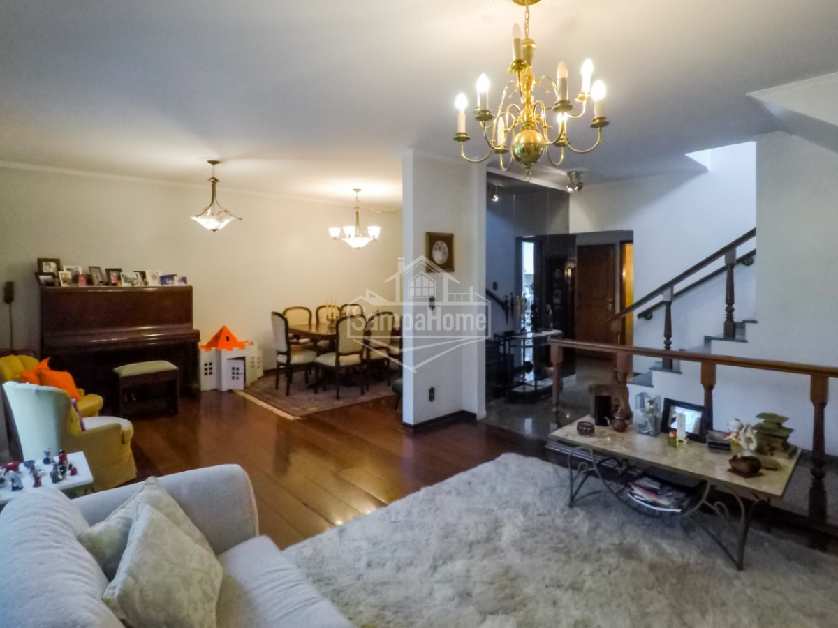 Casa, 4 quartos, 388 m² - Foto 1